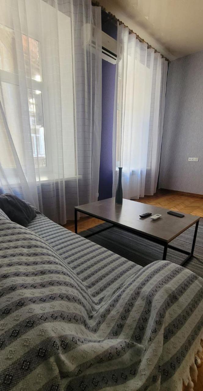 Flat in the city center Odessa Buitenkant foto